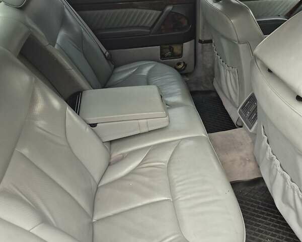 Чорний Мерседес С Клас, об'ємом двигуна 6 л та пробігом 170 тис. км за 2500 $, фото 1 на Automoto.ua