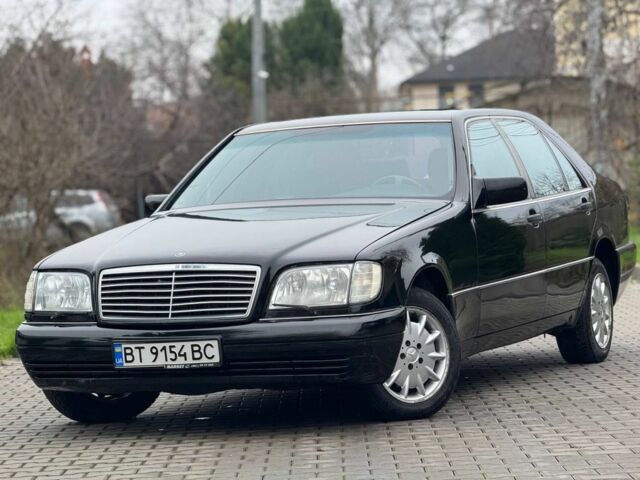 Черный Мерседес С Класс, объемом двигателя 6 л и пробегом 390 тыс. км за 4000 $, фото 3 на Automoto.ua