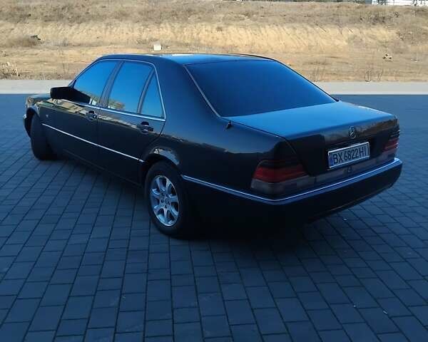 Чорний Мерседес С Клас, об'ємом двигуна 3.2 л та пробігом 380 тис. км за 4500 $, фото 3 на Automoto.ua