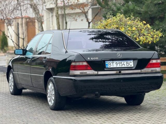 Черный Мерседес С Класс, объемом двигателя 6 л и пробегом 390 тыс. км за 4000 $, фото 5 на Automoto.ua