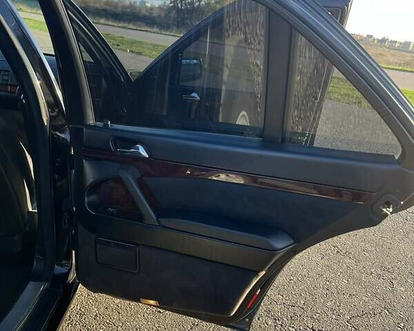 Черный Мерседес С Класс, объемом двигателя 2.8 л и пробегом 293 тыс. км за 9000 $, фото 15 на Automoto.ua