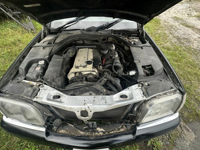 Чорний Мерседес С Клас, об'ємом двигуна 2.8 л та пробігом 400 тис. км за 3200 $, фото 1 на Automoto.ua