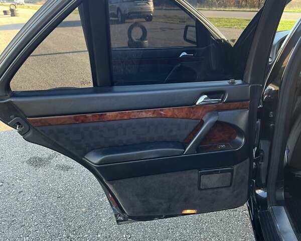 Черный Мерседес С Класс, объемом двигателя 2.8 л и пробегом 293 тыс. км за 9000 $, фото 14 на Automoto.ua