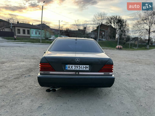 Чорний Мерседес С Клас, об'ємом двигуна 3.2 л та пробігом 130 тис. км за 3700 $, фото 10 на Automoto.ua