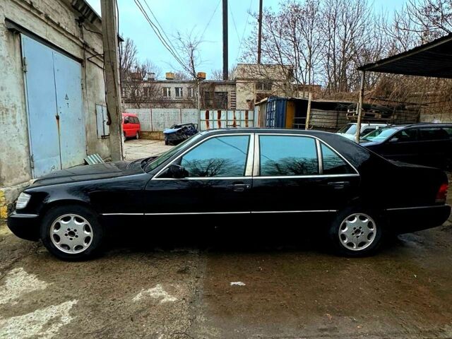 Черный Мерседес С Класс, объемом двигателя 50 л и пробегом 250 тыс. км за 4900 $, фото 3 на Automoto.ua