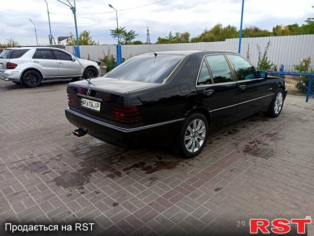 Мерседес С Клас 1993 у Запоріжжя на Automoto.ua Чорний Мерседес С Клас, об'ємом двигуна 2.8 л та пробігом 338 тис. км за 5500 $, фото 5 на Automoto.ua