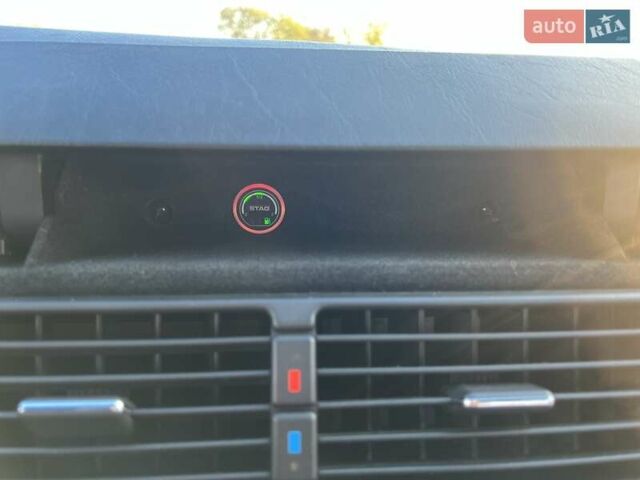 Черный Мерседес С Класс, объемом двигателя 2.8 л и пробегом 293 тыс. км за 9000 $, фото 46 на Automoto.ua