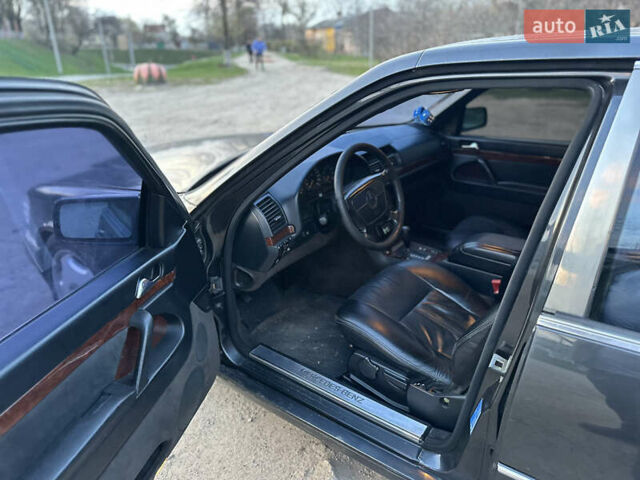 Чорний Мерседес С Клас, об'ємом двигуна 3.2 л та пробігом 130 тис. км за 3700 $, фото 8 на Automoto.ua