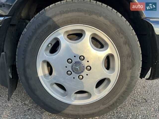 Черный Мерседес С Класс, объемом двигателя 2.8 л и пробегом 293 тыс. км за 9000 $, фото 49 на Automoto.ua