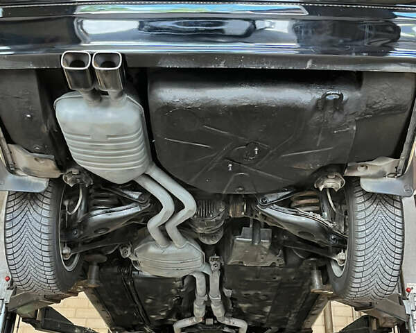 Черный Мерседес С Класс, объемом двигателя 5 л и пробегом 347 тыс. км за 23217 $, фото 33 на Automoto.ua