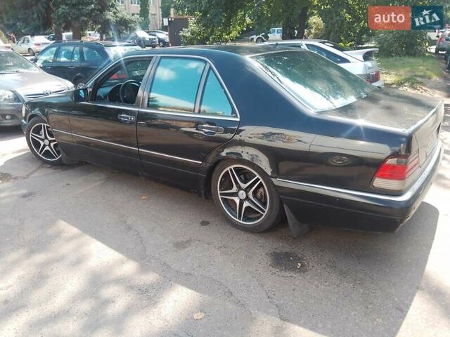 Чорний Мерседес С Клас, об'ємом двигуна 3.45 л та пробігом 638 тис. км за 4000 $, фото 1 на Automoto.ua