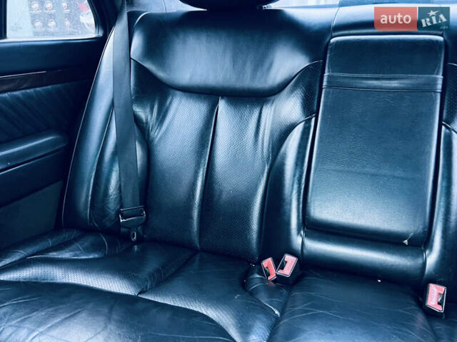 Черный Мерседес С Класс, объемом двигателя 3.5 л и пробегом 380 тыс. км за 3800 $, фото 11 на Automoto.ua