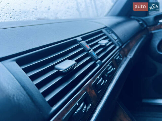 Черный Мерседес С Класс, объемом двигателя 3.5 л и пробегом 380 тыс. км за 3800 $, фото 10 на Automoto.ua