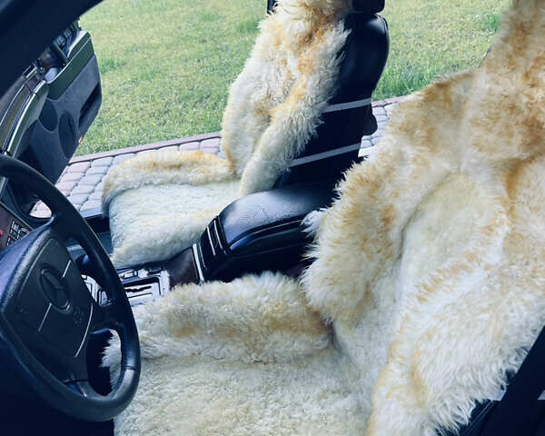 Чорний Мерседес С Клас, об'ємом двигуна 3.5 л та пробігом 400 тис. км за 4500 $, фото 27 на Automoto.ua