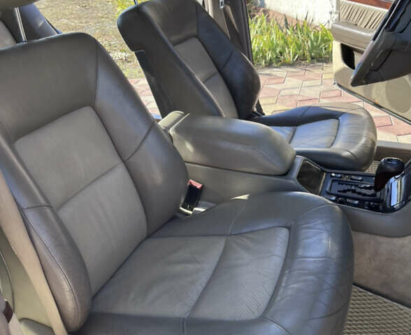 Черный Мерседес С Класс, объемом двигателя 5 л и пробегом 347 тыс. км за 23217 $, фото 22 на Automoto.ua