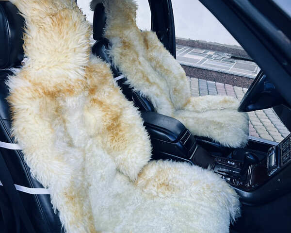 Чорний Мерседес С Клас, об'ємом двигуна 3.5 л та пробігом 400 тис. км за 4500 $, фото 21 на Automoto.ua