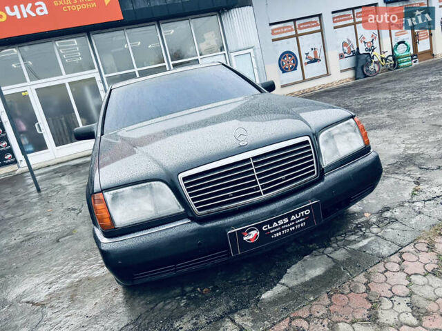 Черный Мерседес С Класс, объемом двигателя 3.5 л и пробегом 380 тыс. км за 3800 $, фото 2 на Automoto.ua