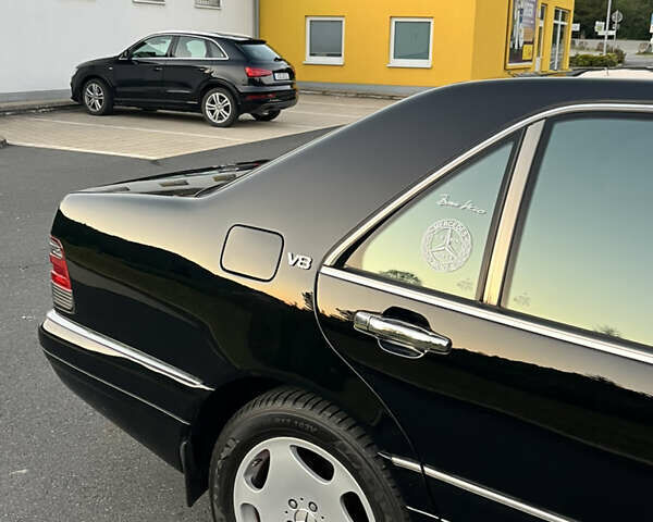 Черный Мерседес С Класс, объемом двигателя 5 л и пробегом 347 тыс. км за 23217 $, фото 27 на Automoto.ua