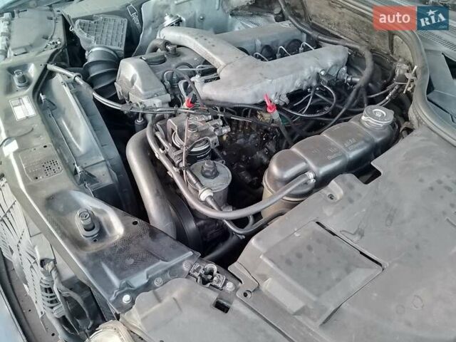 Чорний Мерседес С Клас, об'ємом двигуна 3.45 л та пробігом 638 тис. км за 4000 $, фото 9 на Automoto.ua