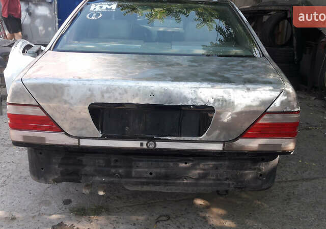 Черный Мерседес С Класс, объемом двигателя 5 л и пробегом 347 тыс. км за 23217 $, фото 36 на Automoto.ua