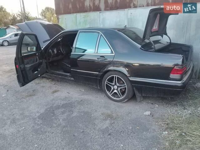 Чорний Мерседес С Клас, об'ємом двигуна 3.45 л та пробігом 638 тис. км за 4000 $, фото 6 на Automoto.ua