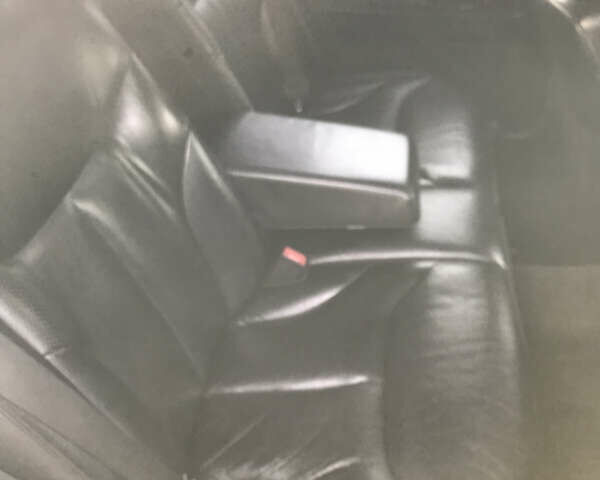 Чорний Мерседес С Клас, об'ємом двигуна 4.97 л та пробігом 353 тис. км за 12000 $, фото 10 на Automoto.ua