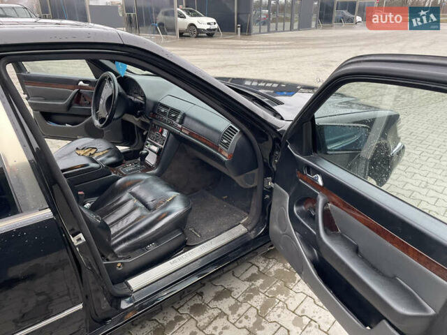 Чорний Мерседес С Клас, об'ємом двигуна 3.2 л та пробігом 450 тис. км за 4000 $, фото 8 на Automoto.ua