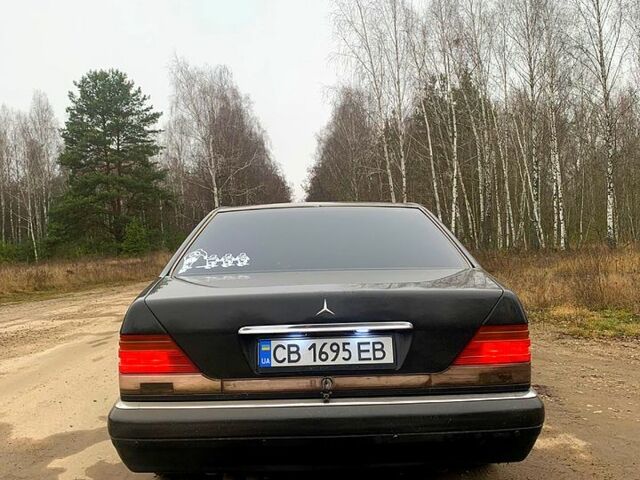 Черный Мерседес С Класс, объемом двигателя 3.2 л и пробегом 446 тыс. км за 5500 $, фото 4 на Automoto.ua