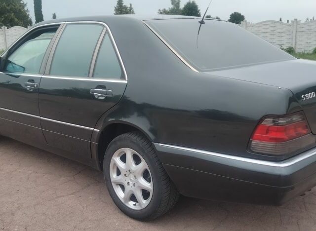 Чорний Мерседес С Клас, об'ємом двигуна 3.5 л та пробігом 4 тис. км за 5500 $, фото 3 на Automoto.ua