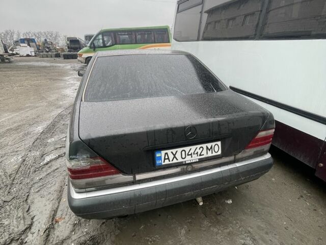 Черный Мерседес С Класс, объемом двигателя 4.2 л и пробегом 900 тыс. км за 2800 $, фото 4 на Automoto.ua