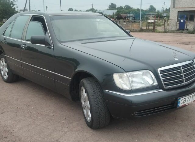 Чорний Мерседес С Клас, об'ємом двигуна 3.5 л та пробігом 4 тис. км за 5500 $, фото 1 на Automoto.ua
