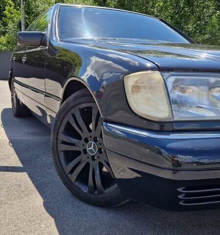 Черный Мерседес С Класс, объемом двигателя 4.2 л и пробегом 450 тыс. км за 7999 $, фото 6 на Automoto.ua