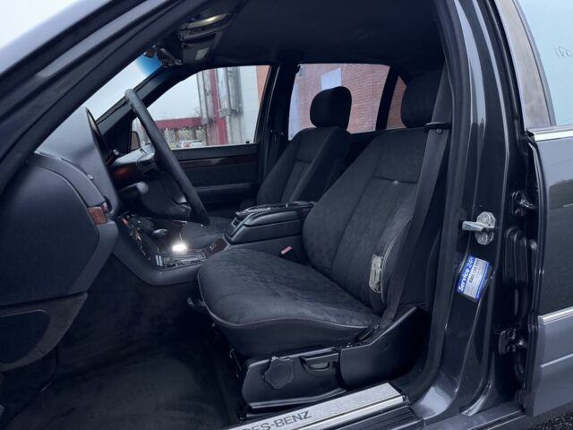 Черный Мерседес С Класс, объемом двигателя 3.2 л и пробегом 410 тыс. км за 7800 $, фото 16 на Automoto.ua