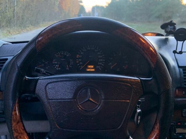 Черный Мерседес С Класс, объемом двигателя 3.2 л и пробегом 304 тыс. км за 4700 $, фото 10 на Automoto.ua