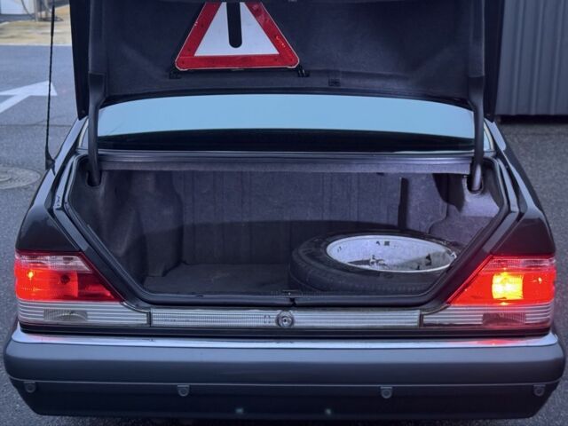 Черный Мерседес С Класс, объемом двигателя 3.2 л и пробегом 410 тыс. км за 7800 $, фото 22 на Automoto.ua