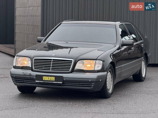 Черный Мерседес С Класс, объемом двигателя 3.2 л и пробегом 410 тыс. км за 7800 $, фото 2 на Automoto.ua