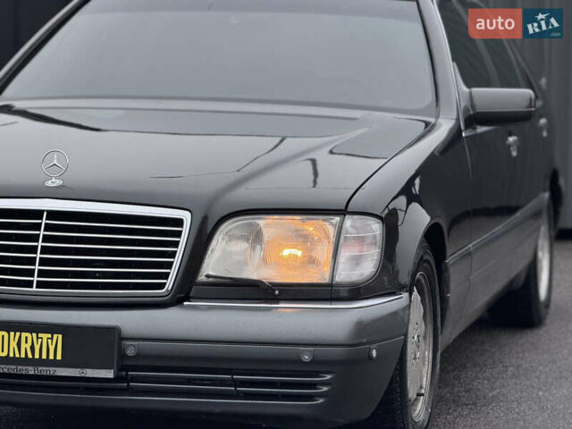 Черный Мерседес С Класс, объемом двигателя 3.2 л и пробегом 410 тыс. км за 7800 $, фото 5 на Automoto.ua