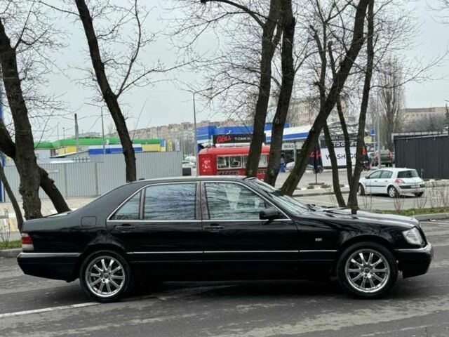Черный Мерседес С Класс, объемом двигателя 4.2 л и пробегом 258 тыс. км за 6700 $, фото 8 на Automoto.ua