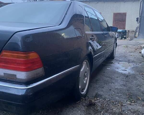 Чорний Мерседес С Клас, об'ємом двигуна 3 л та пробігом 350 тис. км за 4000 $, фото 3 на Automoto.ua