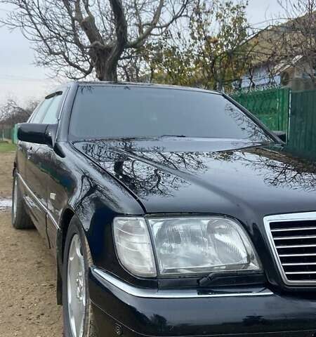 Чорний Мерседес С Клас, об'ємом двигуна 3 л та пробігом 400 тис. км за 5500 $, фото 1 на Automoto.ua