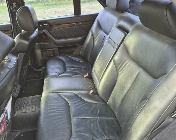 Чорний Мерседес С Клас, об'ємом двигуна 4.2 л та пробігом 500 тис. км за 11000 $, фото 8 на Automoto.ua