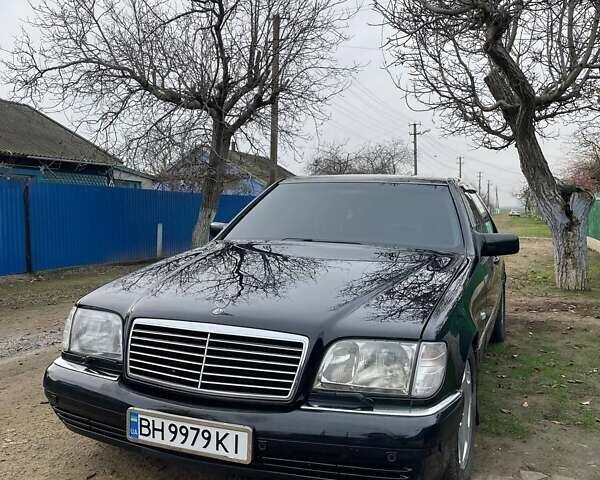 Чорний Мерседес С Клас, об'ємом двигуна 3 л та пробігом 400 тис. км за 5500 $, фото 2 на Automoto.ua