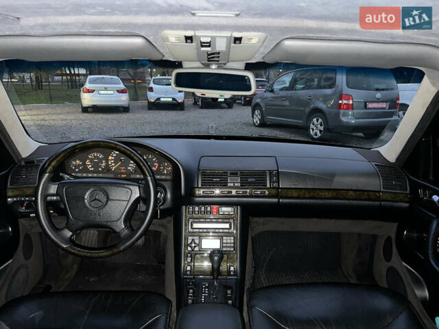 Черный Мерседес С Класс, объемом двигателя 5 л и пробегом 312 тыс. км за 23000 $, фото 13 на Automoto.ua