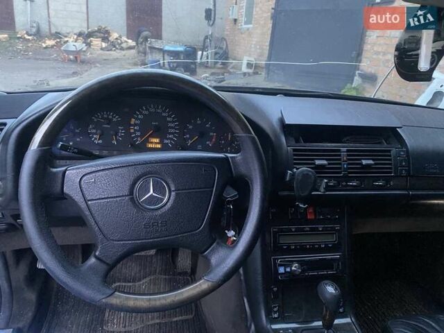 Чорний Мерседес С Клас, об'ємом двигуна 3 л та пробігом 350 тис. км за 4000 $, фото 8 на Automoto.ua