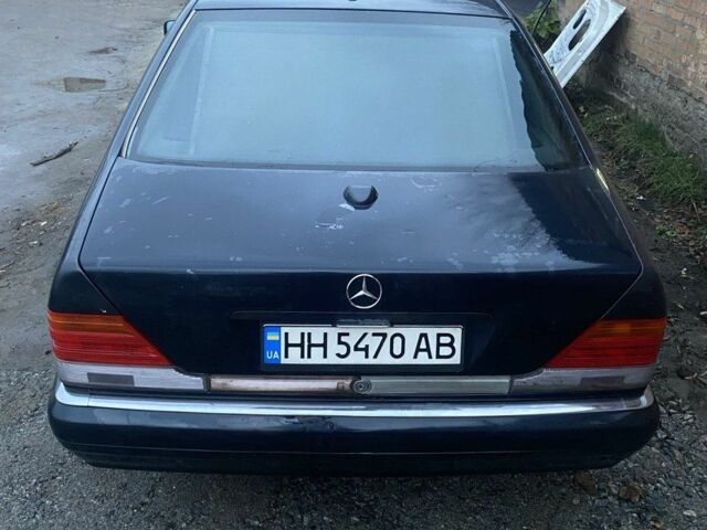 Черный Мерседес С Класс, объемом двигателя 3 л и пробегом 350 тыс. км за 4500 $, фото 1 на Automoto.ua