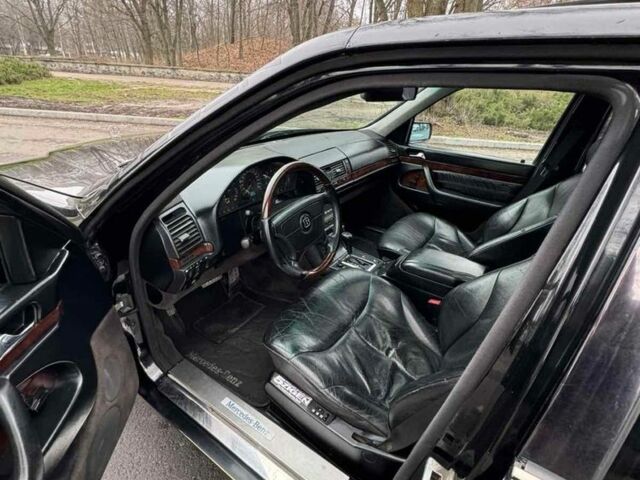 Черный Мерседес С Класс, объемом двигателя 4.2 л и пробегом 258 тыс. км за 6700 $, фото 20 на Automoto.ua