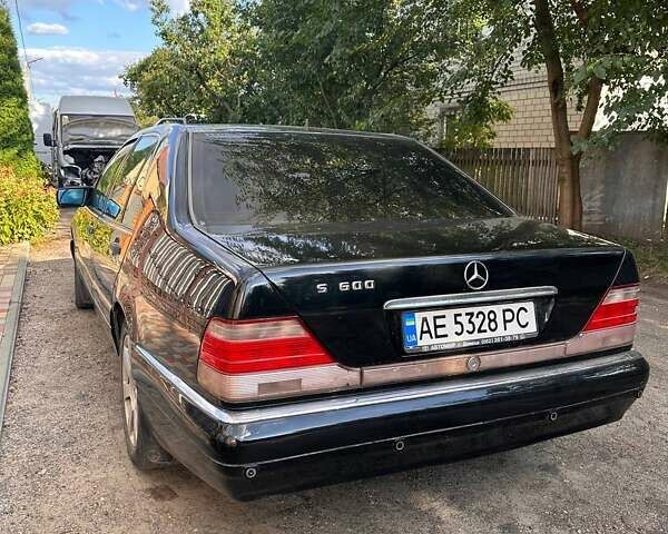 Черный Мерседес С Класс, объемом двигателя 0 л и пробегом 300 тыс. км за 10000 $, фото 3 на Automoto.ua