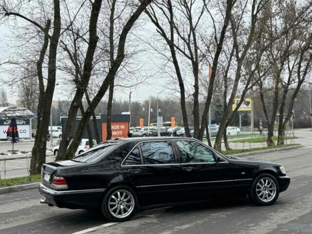 Черный Мерседес С Класс, объемом двигателя 4.2 л и пробегом 258 тыс. км за 6700 $, фото 9 на Automoto.ua