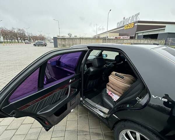 Черный Мерседес С Класс, объемом двигателя 4.2 л и пробегом 258 тыс. км за 6700 $, фото 2 на Automoto.ua