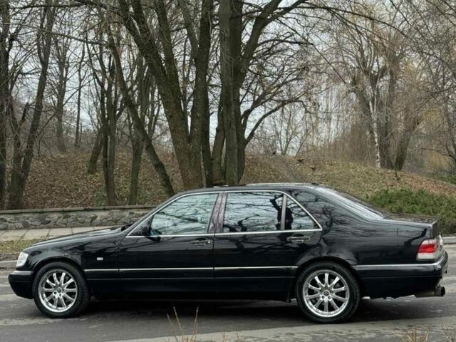 Черный Мерседес С Класс, объемом двигателя 4.2 л и пробегом 258 тыс. км за 6700 $, фото 17 на Automoto.ua